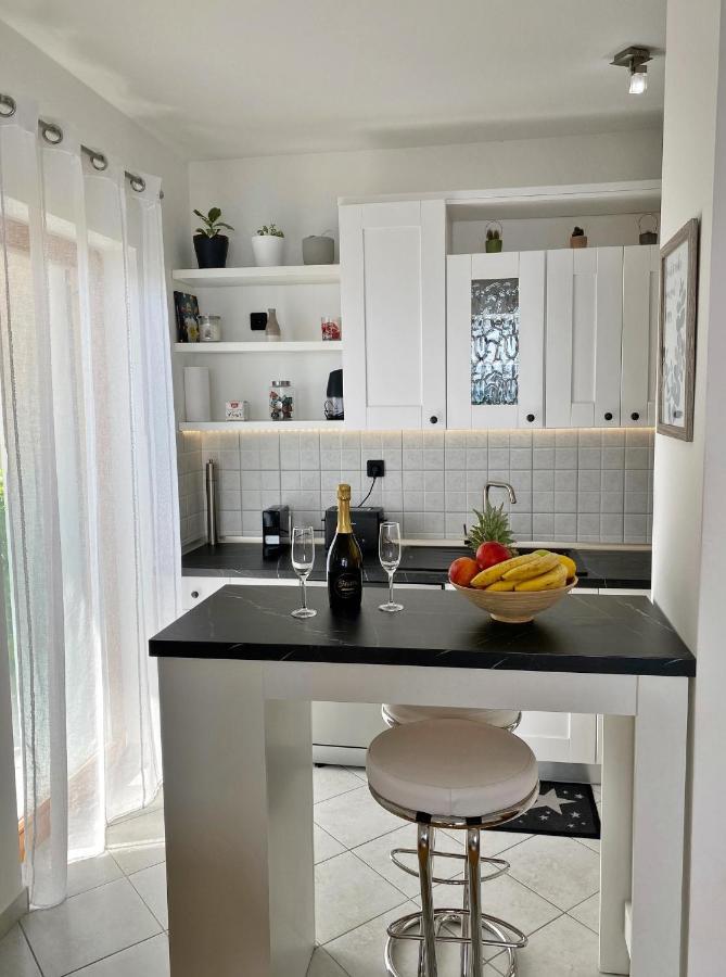 Sea View Suite Орашац Екстериор снимка